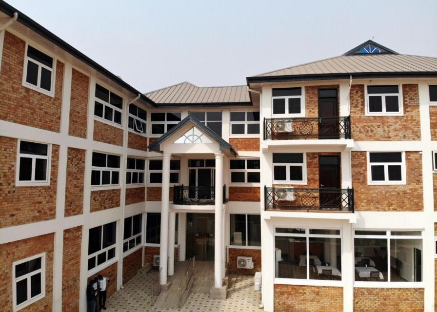 Royal Baron Hotel Kumasi Dış mekan fotoğraf
