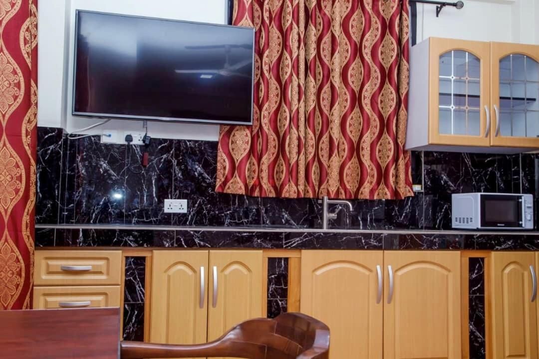 Royal Baron Hotel Kumasi Dış mekan fotoğraf